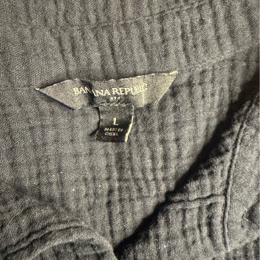 SOLD Banana Republic Black Button-Up Shirt SOLD